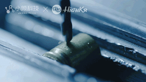 猎杀对决新战术揭秘，如何高效捡取敌人子弹并反击制胜