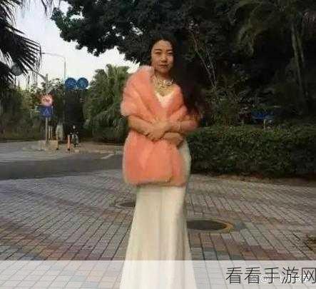 校花婉莹被十七个农民工：拓展校花婉莹与十七位农民工的温情故事