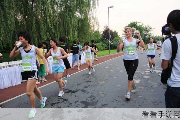 女子挑战很多个男的世界纪录：女子挑战多位男士刷新世界纪录的壮举