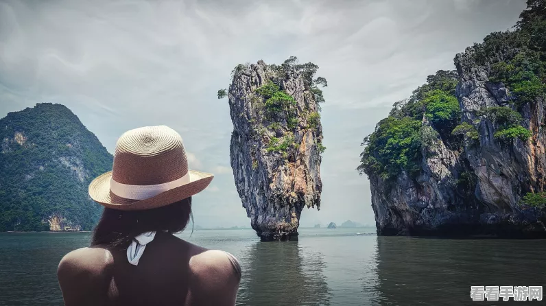 时空中的绘旅人正版下载_全新题材的多时空恋爱模拟类手游
