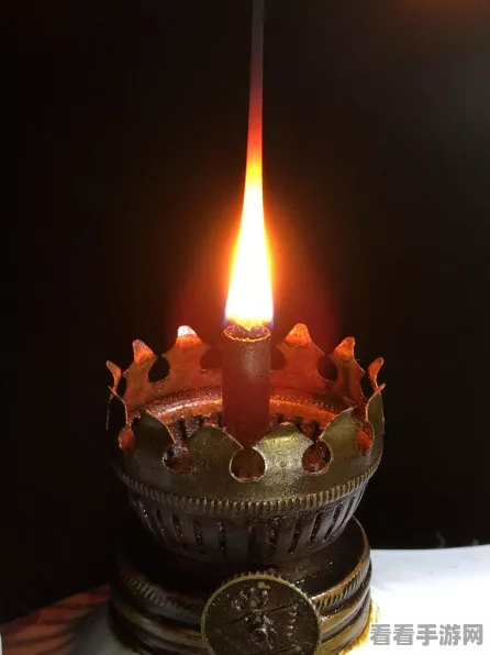 闪耀战场！闪烁之光暗主神装与符文搭配深度解析