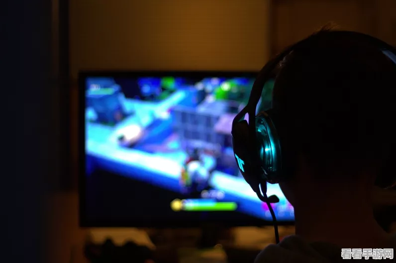 天涯明月刀手游PC端，如何体验沉浸式武侠与策略战斗？