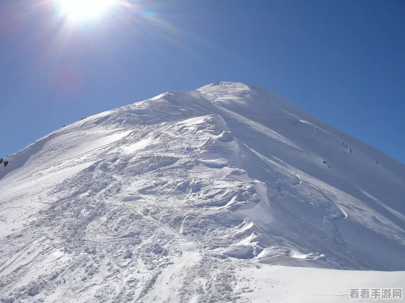 滑雪大冒险2，经典跑酷归来，内购福利免费畅享！